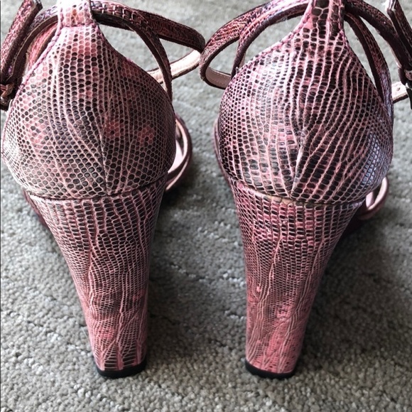 Prada heels 38 - Picture 4 of 5